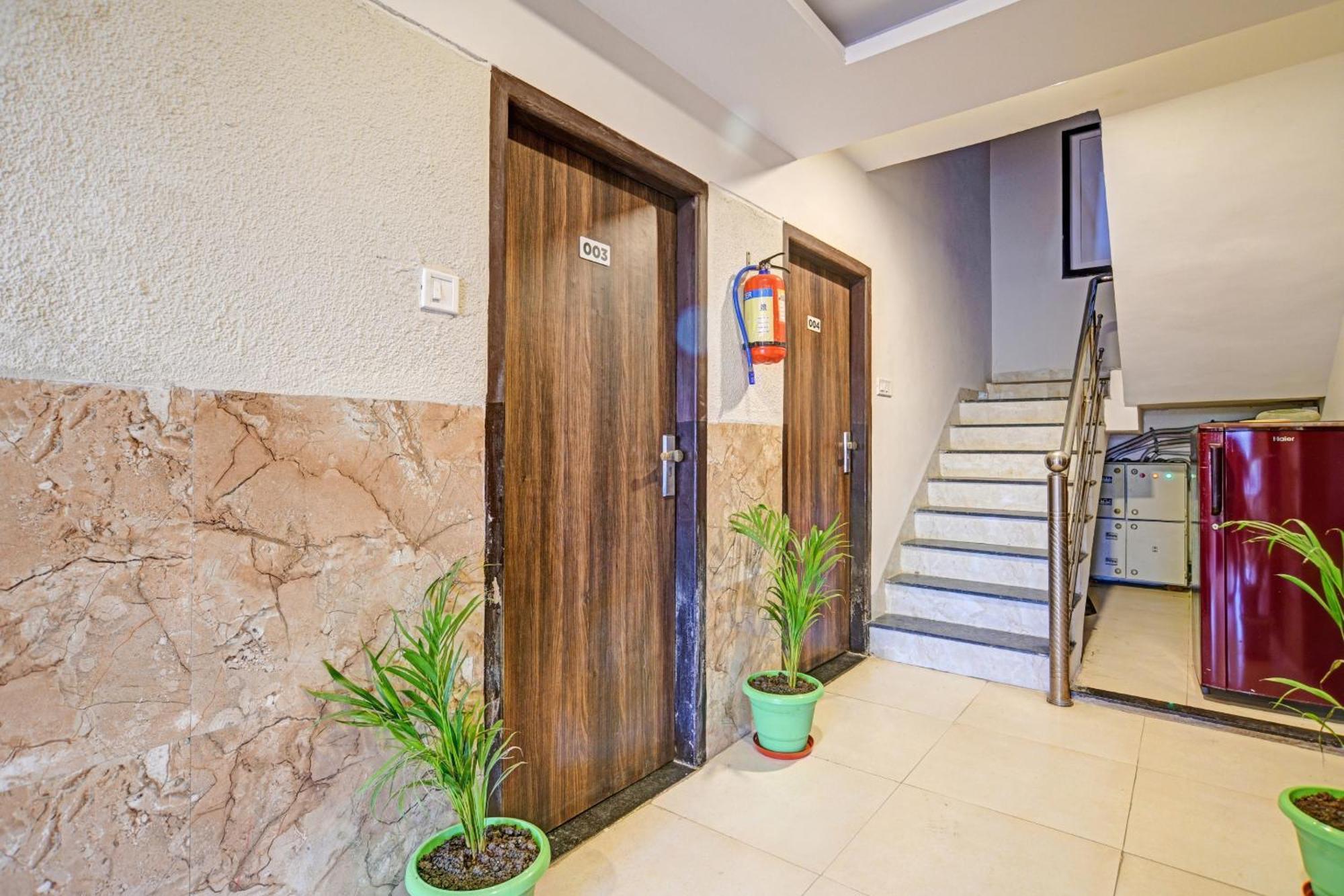 Collection O The Eternity Near Lig Sqaure Indore Exterior foto