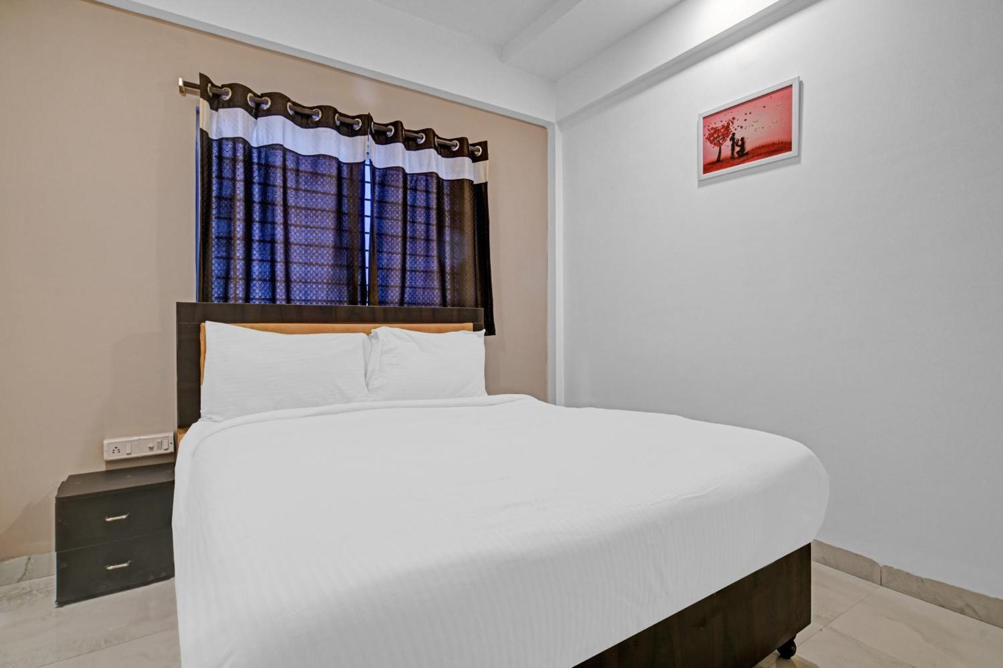 Collection O The Eternity Near Lig Sqaure Indore Exterior foto