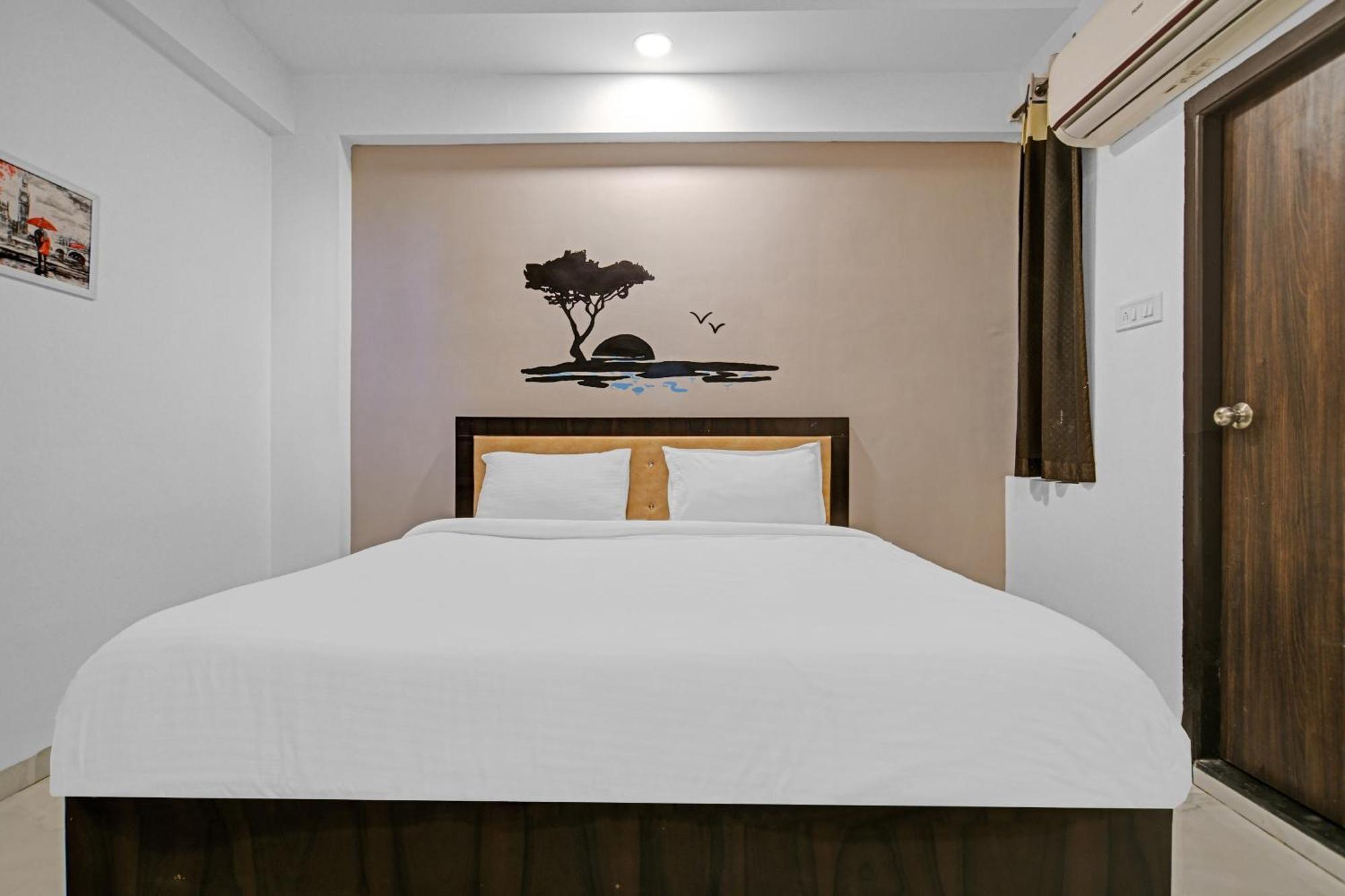 Collection O The Eternity Near Lig Sqaure Indore Exterior foto